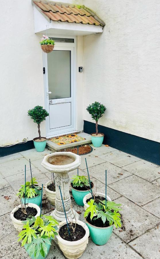 Dapps Hill Haven - Between Bristol And Bath, Both 9 Mins By Train! Keynsham Exterior foto
